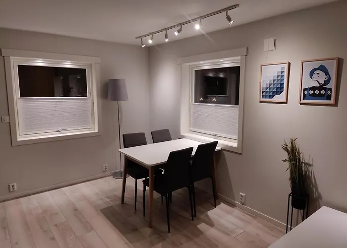 Hurthi Apartment - Blue House